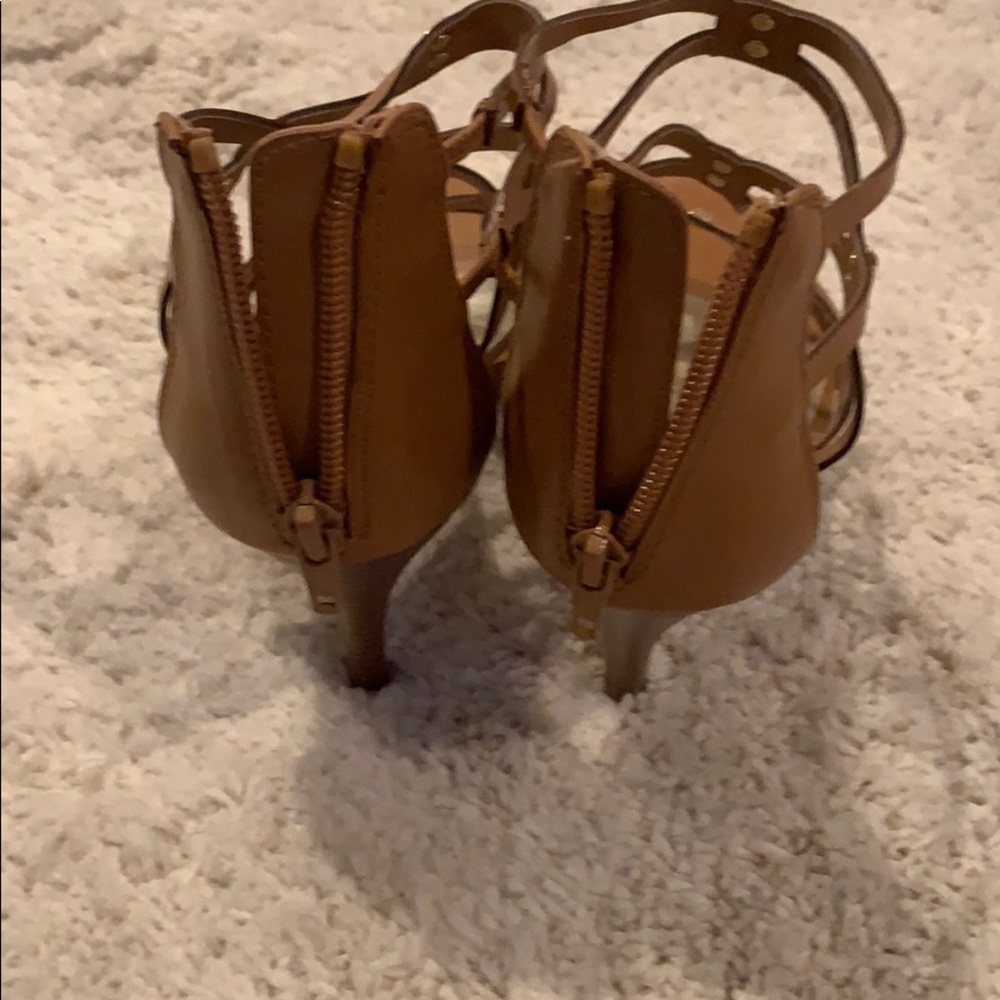 Shoes - Picture 2 of 6